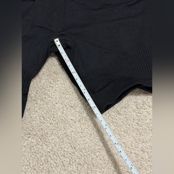 Alphalete Ozone Seamless Black Bike Shorts - Picture 7 of 7